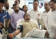 Himanta Biswa Sarma Donates Blood to Honour Zubeen Garg on First Death Anniversary